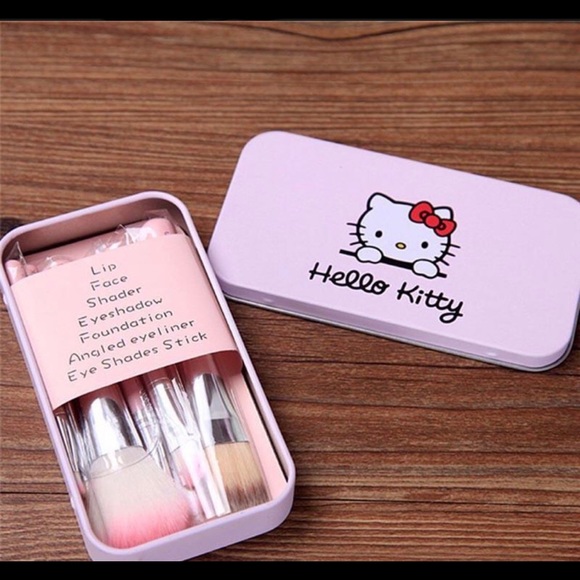 Hello Kitty Mini Brush Kit - Picture 4 of 6